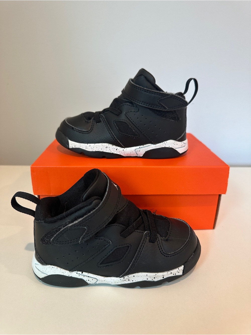 Nike Flex Runner 2 Kids Black and White High-Top Sneakers